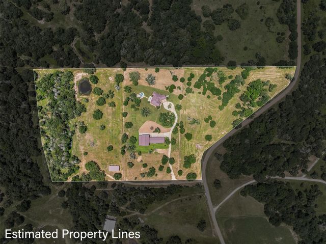 1045 Yaupon Creek Estate, Columbus, TX 78934