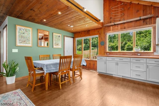 201 Still Valley Rd, Pohatcong Twp., NJ 08865