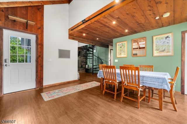 201 Still Valley Rd, Pohatcong Twp., NJ 08865