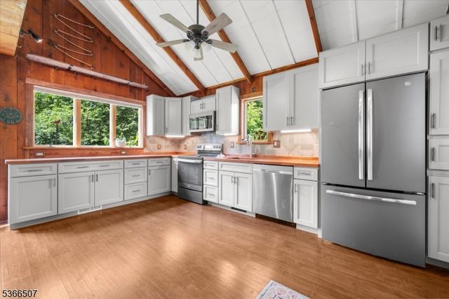 201 Still Valley Rd, Pohatcong Twp., NJ 08865