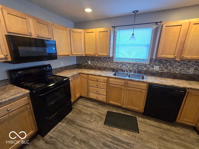 1705 Fairview Street, Anderson, IN 46016