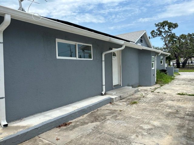 1169 KINGSLEY STREET, Clearwater, FL 33756