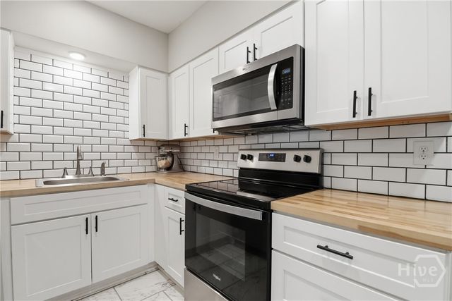 609 Johnston Street, Savannah, GA 31405
