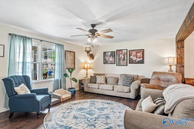 104 10th Avenue NE, Arab, AL 35016