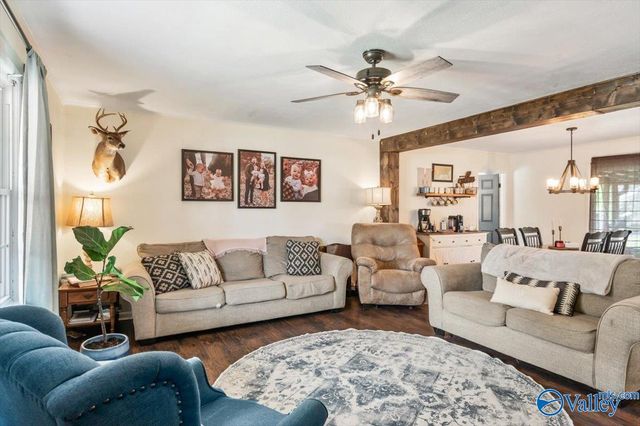 104 10th Avenue NE, Arab, AL 35016