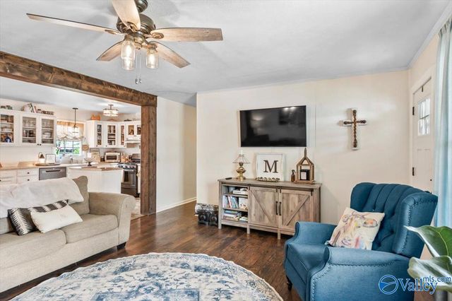 104 10th Avenue NE, Arab, AL 35016