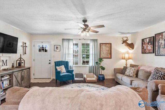 104 10th Avenue NE, Arab, AL 35016