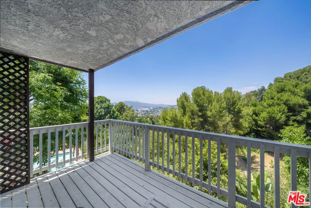 3543 Lavell Drive, Los Angeles, CA 90065