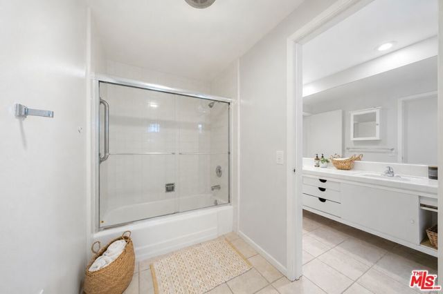 3543 Lavell Drive, Los Angeles, CA 90065