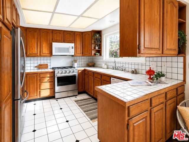 3543 Lavell Drive, Los Angeles, CA 90065