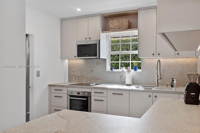 2451 SW 25th Street, Miami, FL 33133