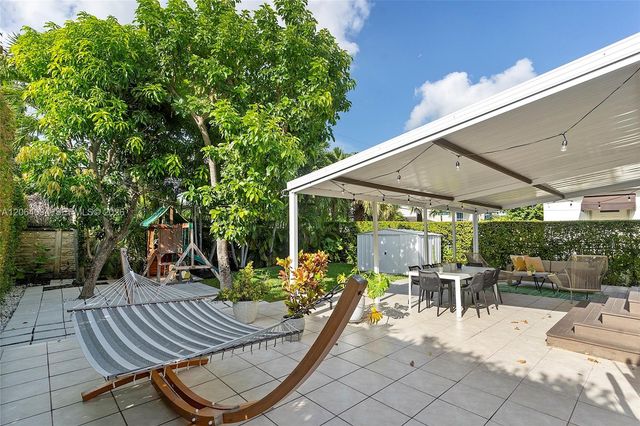 2451 SW 25th Street, Miami, FL 33133