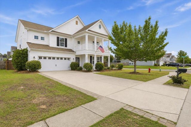 632 Silver Moss Drive, Moncks Corner, SC 29461