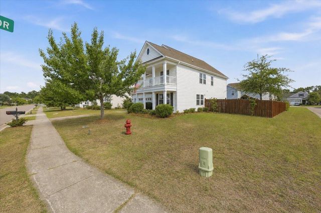 632 Silver Moss Drive, Moncks Corner, SC 29461