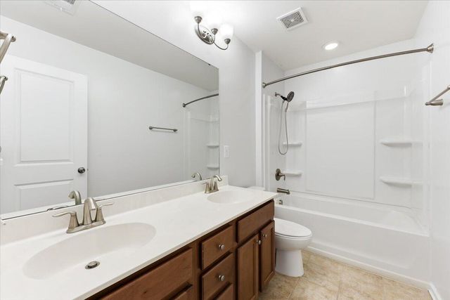 632 Silver Moss Drive, Moncks Corner, SC 29461