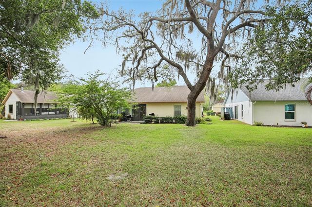 11622 COCOWOOD DRIVE, New Port Richey, FL 34654