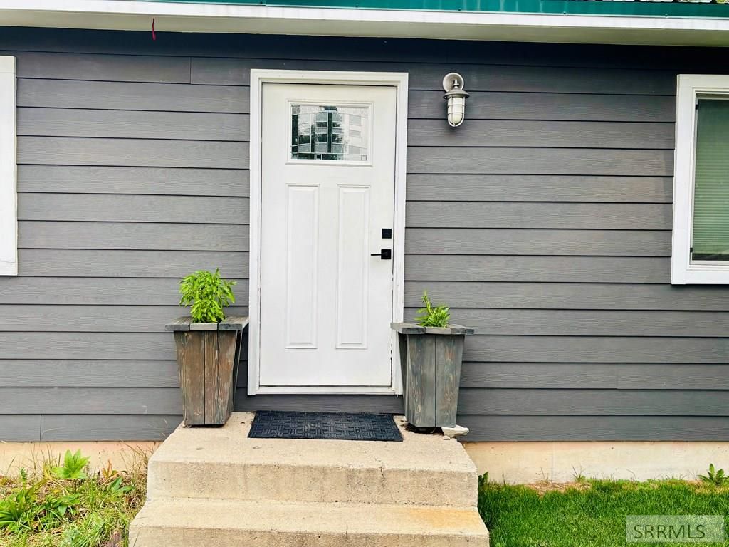 Image 2 of property listing at 1307 Taft Avenue, Salmon, ID 83467