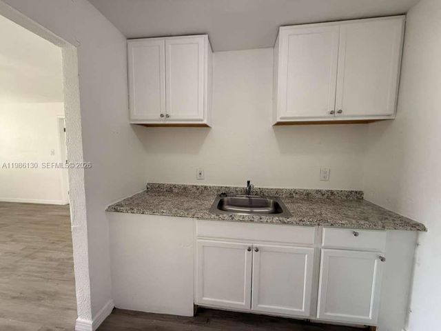 3608 Sammy Watkins 2 2, Fort Myers, FL 33901