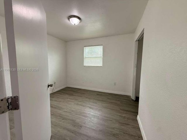 3608 Sammy Watkins 2 2, Fort Myers, FL 33901
