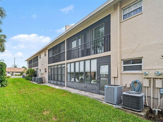 2653 WOODGATE LANE E-3, Sarasota, FL 34231