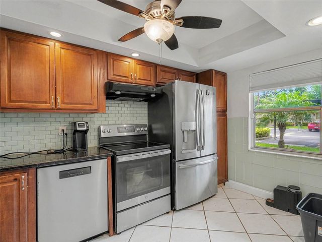 2653 WOODGATE LANE E-3, Sarasota, FL 34231