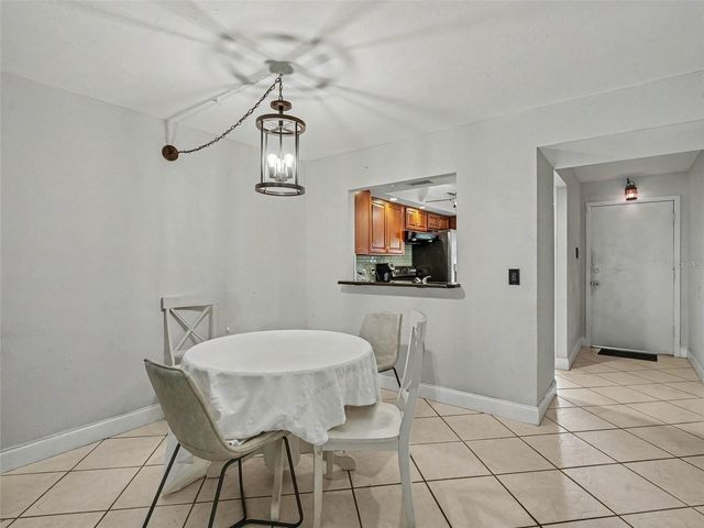 2653 WOODGATE LANE E-3, Sarasota, FL 34231