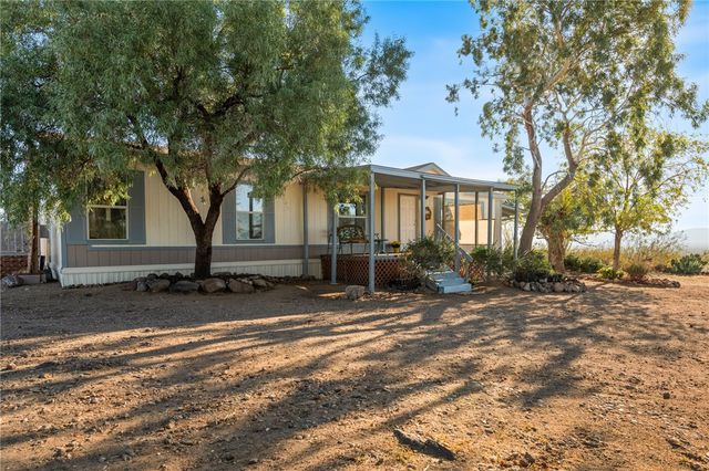 3758 W Redwall Drive, Golden Valley, AZ 86413