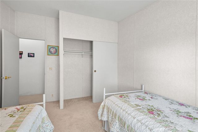 3758 W Redwall Drive, Golden Valley, AZ 86413