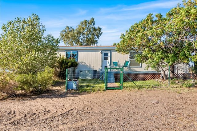 3758 W Redwall Drive, Golden Valley, AZ 86413