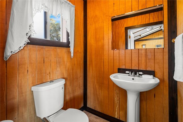 3758 W Redwall Drive, Golden Valley, AZ 86413