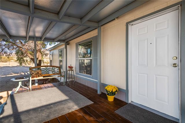 3758 W Redwall Drive, Golden Valley, AZ 86413