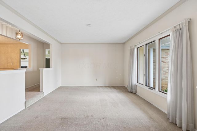 6983 Constitution Place, Columbus, OH 43235