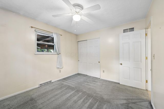 6983 Constitution Place, Columbus, OH 43235