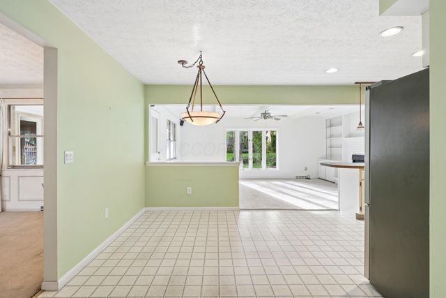 6983 Constitution Place, Columbus, OH 43235