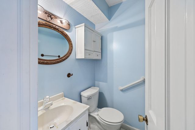 6983 Constitution Place, Columbus, OH 43235