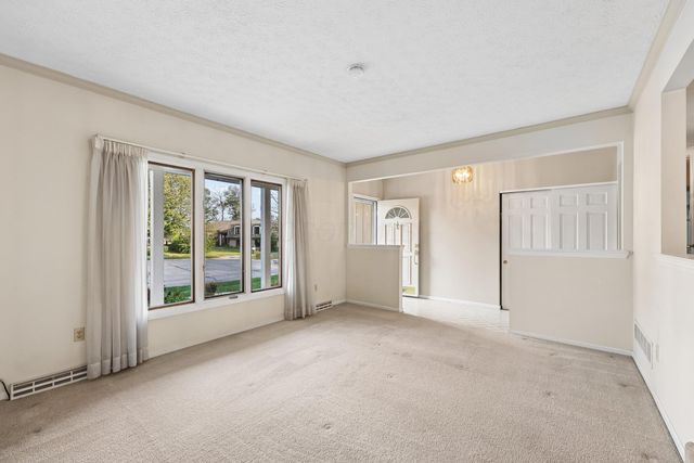 6983 Constitution Place, Columbus, OH 43235