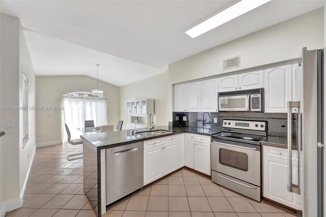 10110 SW 154th Cir Ct 105-1, Miami, FL 33196