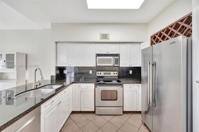 10110 SW 154th Cir Ct 105-1, Miami, FL 33196