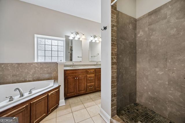 515 Hide Away Lake Loop, Kingsland, GA 31548