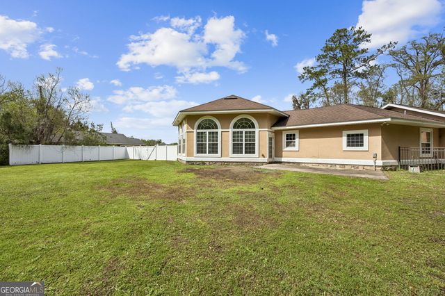 515 Hide Away Lake Loop, Kingsland, GA 31548