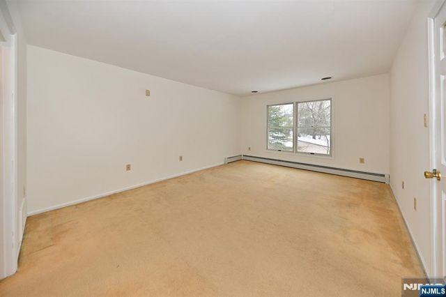 468 Old Tappan Road, Old Tappan, NJ 07675