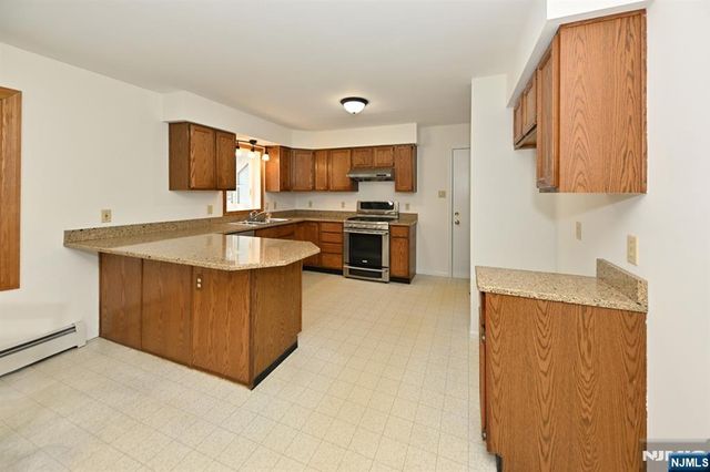 468 Old Tappan Road, Old Tappan, NJ 07675