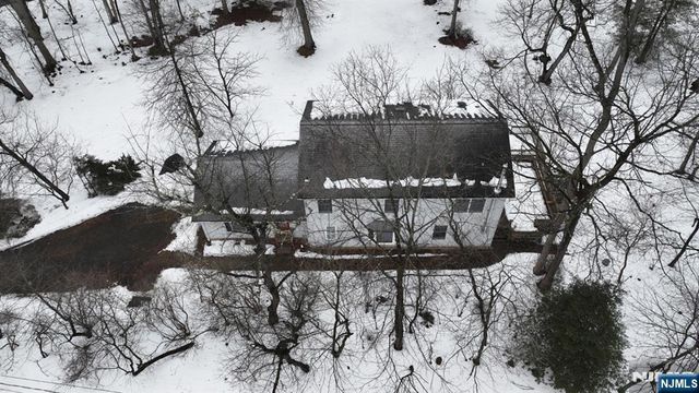 468 Old Tappan Road, Old Tappan, NJ 07675