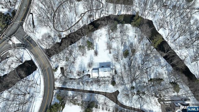 468 Old Tappan Road, Old Tappan, NJ 07675