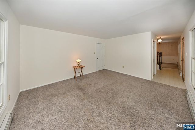 468 Old Tappan Road, Old Tappan, NJ 07675