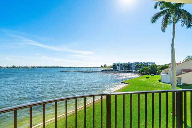 20 S Lakeshore Drive C, Hypoluxo, FL 33462