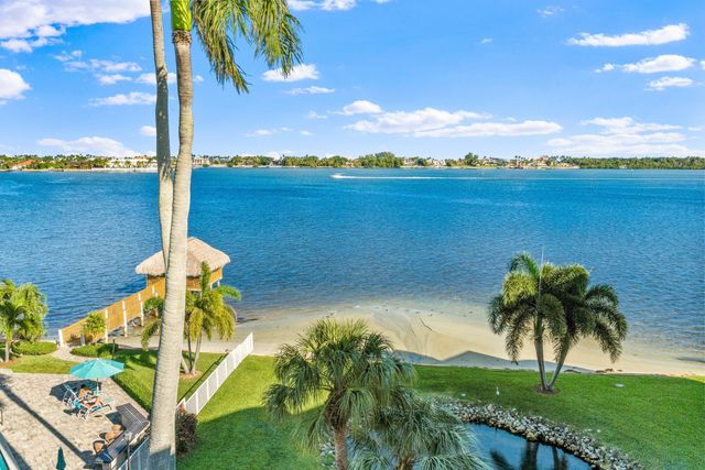 20 S Lakeshore Drive C, Hypoluxo, FL 33462