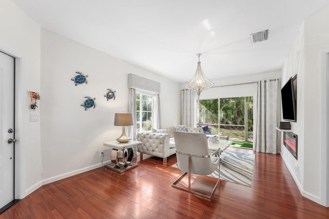 20 S Lakeshore Drive C, Hypoluxo, FL 33462