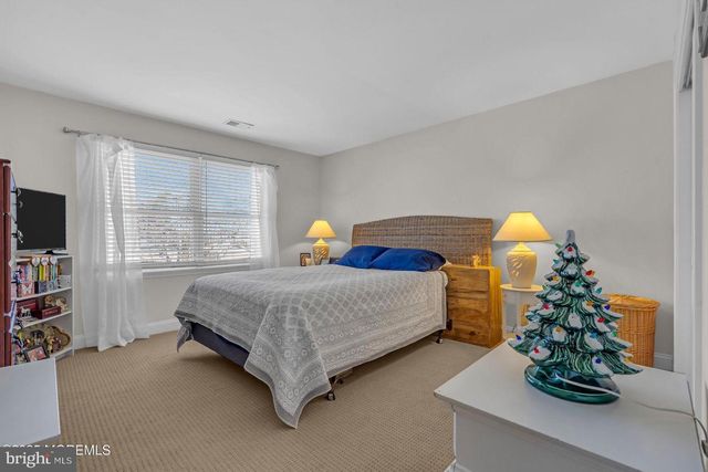 175 SOUTHERN BLVD, Bayville, NJ 08721
