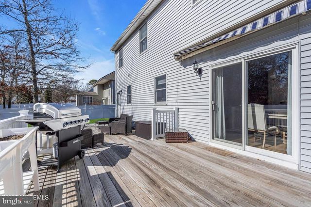 175 SOUTHERN BLVD, Bayville, NJ 08721